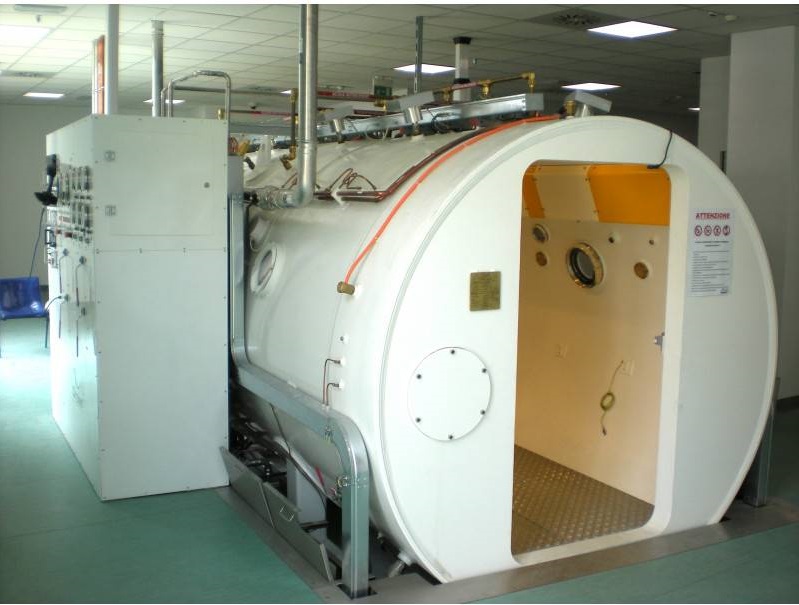 Máy điều trị bằng buồng oxy hóa nhiều người tại Phú Thái